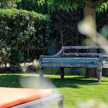 Maison Tropézienne En Plein Centre Avec Jardin Et Piscine Villa